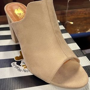 These are Casual dress 3 inch heel sandals